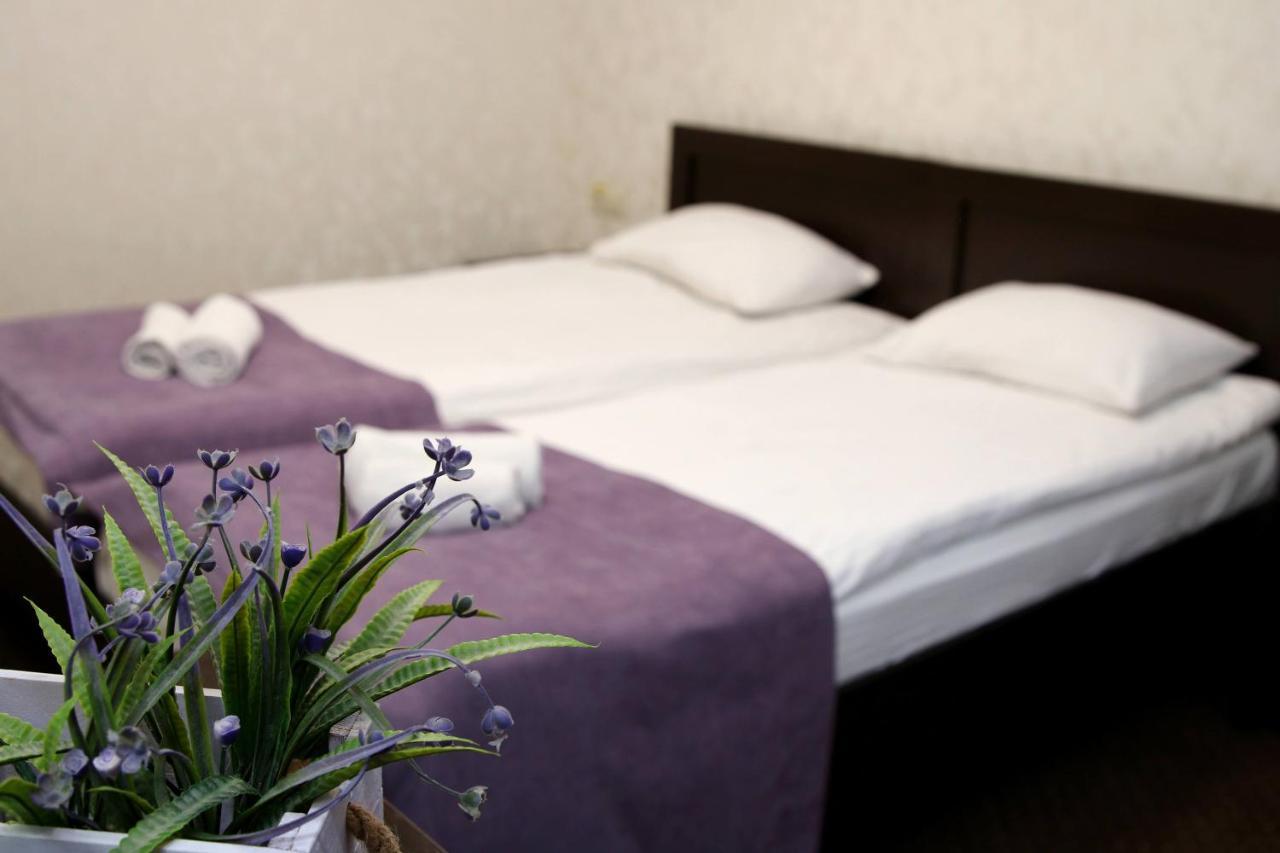 ריבנה Hotel Tourist מראה חיצוני תמונה