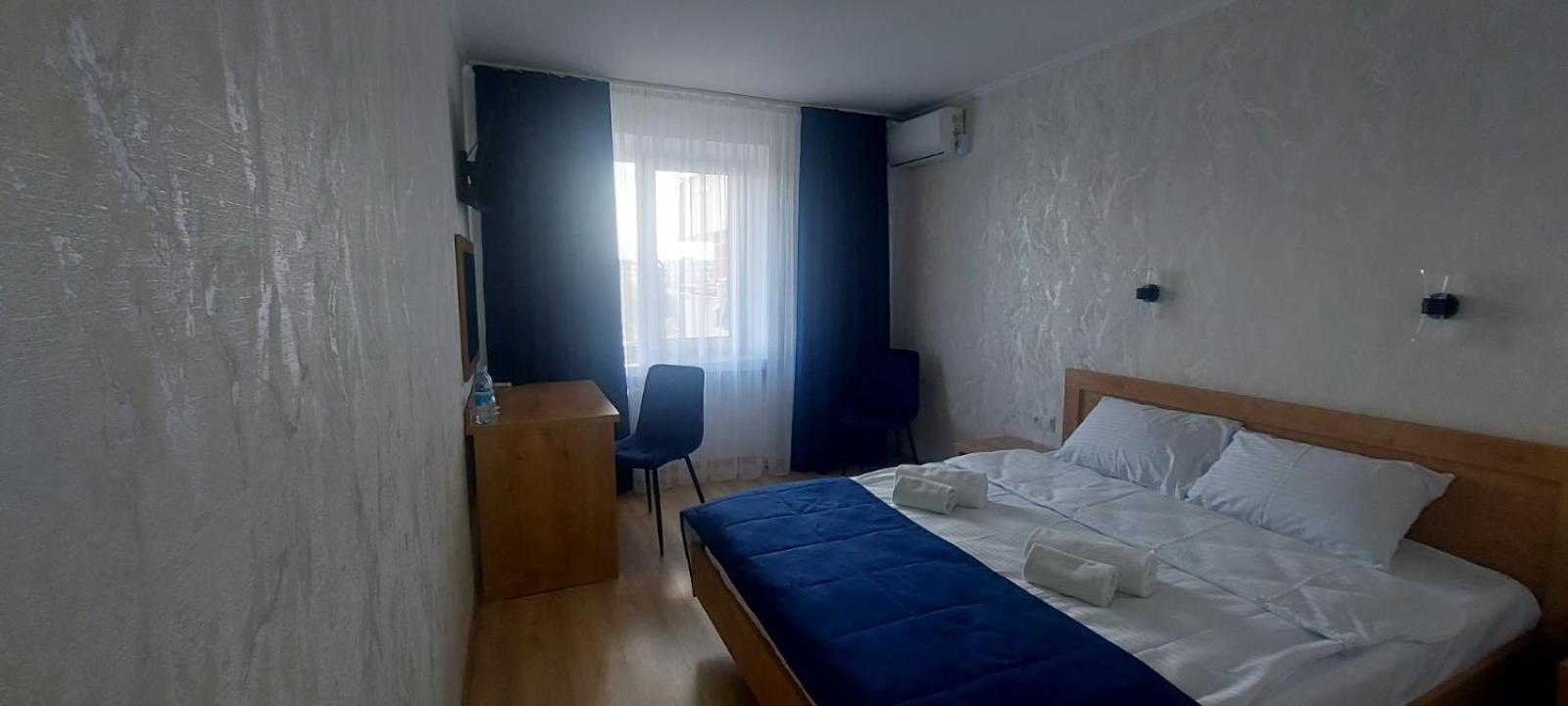 ריבנה Hotel Tourist מראה חיצוני תמונה